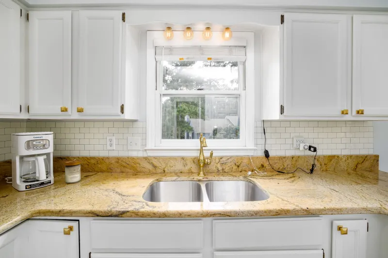 Backsplash Showdown: Which Kitchen Option Actually Survives Real Life?